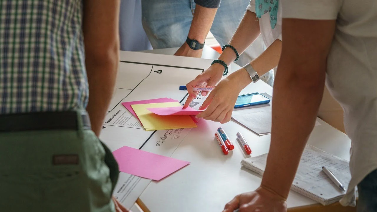 Design thinking biblioremix museomix